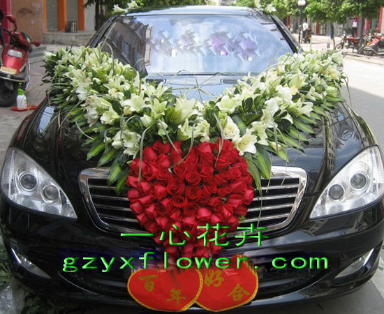婚礼花车布置